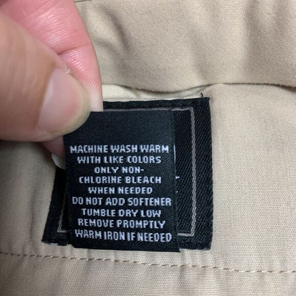 Jos A Bank Travelers Original Fit Cotton Pants Mens Size 44x30 Beige NWT $119 - Picture 7 of 8